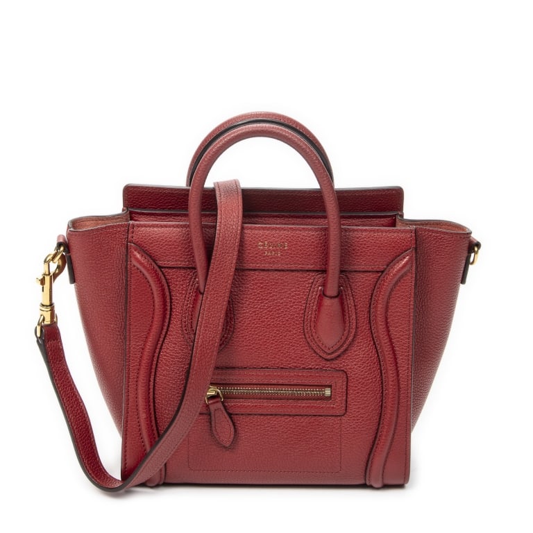 CELINE NANO LUGGAGE RED GRAINED CALFSKIN BAG: CELINE NANO LUGGAGE RED GRAINED CALFSKIN LEATHER GOLD Dimensions (CM): 20*19*10cm Production Code: W-CU-2198 A ABD2430
