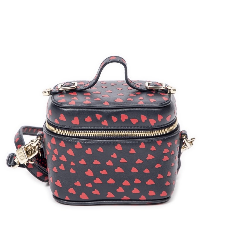 DIOR MICRO LADY DIOR NAVY/RED HEART VANITY CASE: DIOR MICRO LADY DIOR VANITY CASE NAVY/RED HEART PRINTED LEATHER GOLD Dimensions (CM): 11*10*7cm Production Code: 40-MA-0231 AA AAZ8422