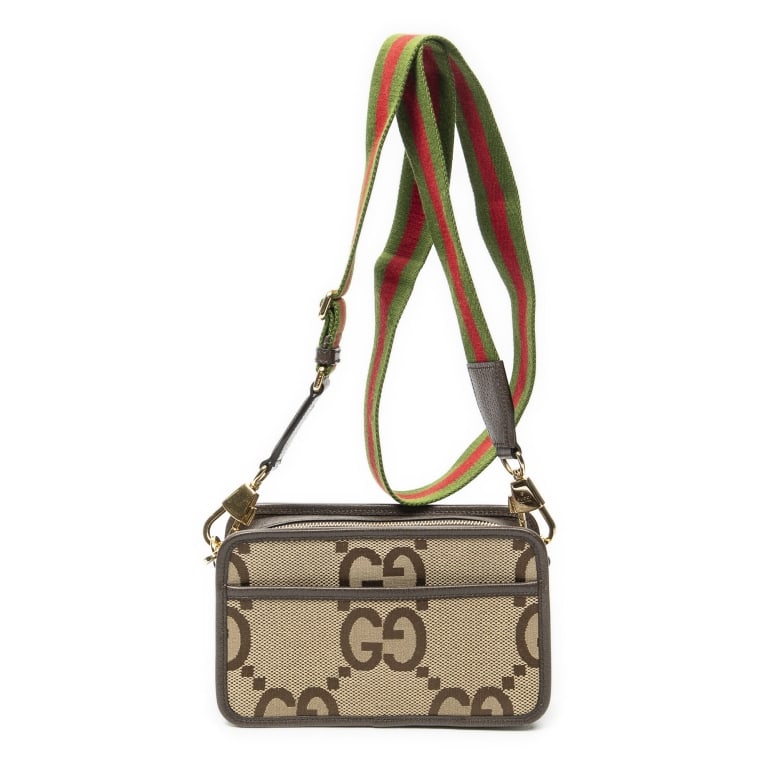 GUCCI ZIP MINI JUMBO GG CAMERA BAG: GUCCI ZIP MINI CAMERA BAG BROWN/BEIGE JUMBO GG CANVAS GOLD Dimensions (CM): 22*13.5*6cm Production Code: 696075-2184 AA ABD2129