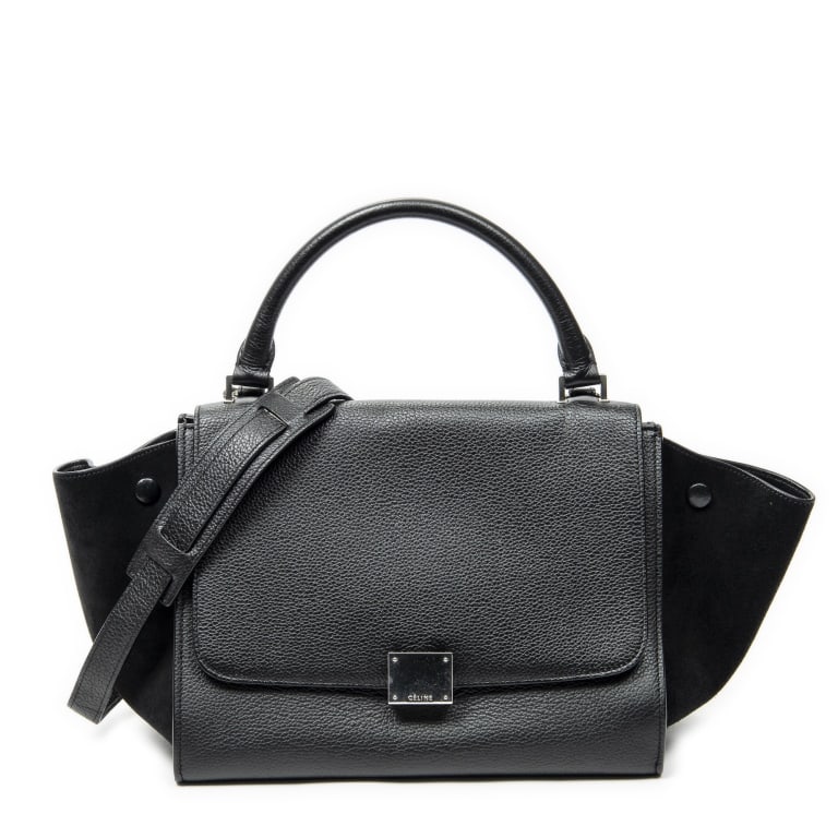 CELINE SMALL TRAPEZE BLACK GRAINED CALFSKIN BAG: CELINE SMALL TRAPEZE BLACK GRAINED CALFSKIN LEATHER SILVER Dimensions (CM): 27*21*15cm Production Code: U-VP-0146/U-BG-0166 A ABD2894