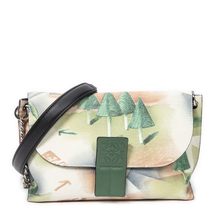 LOEWE PRINTED AVENUE PRINTED CALFSKIN CROSSBODY: LOEWE PRINTED AVENUE CROSSBODY PRINTED CALFSKIN LEATHER Dimensions (CM): 24*16*10cm Production Code: 521817 AA ABA3872