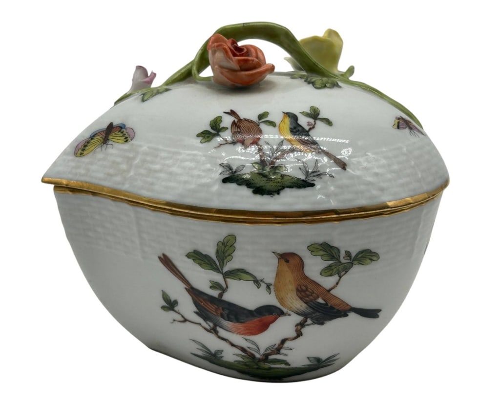HEREND ROTHSCHILD BIRD PORCELAIN BOX 5": Beautiful Herend Hungary hand-painted porcelain covered box featuring the celebrated Rothschild Bird pattern. The rounded porcelain box is decorated with finely painted colorful birds perched among le