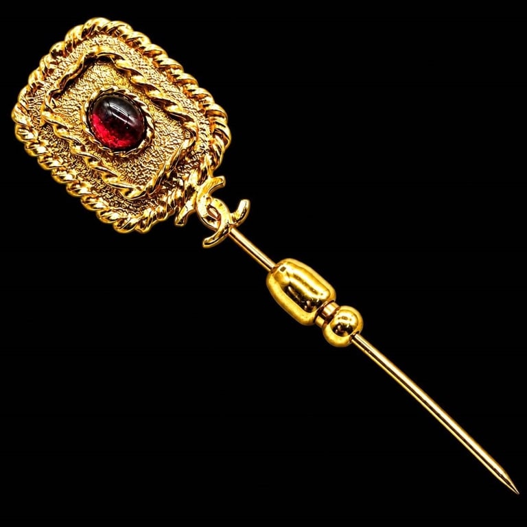 CHANEL VINTAGE GOLD TONE GRIPOIX STICK PIN 2.5" (1 of 7)