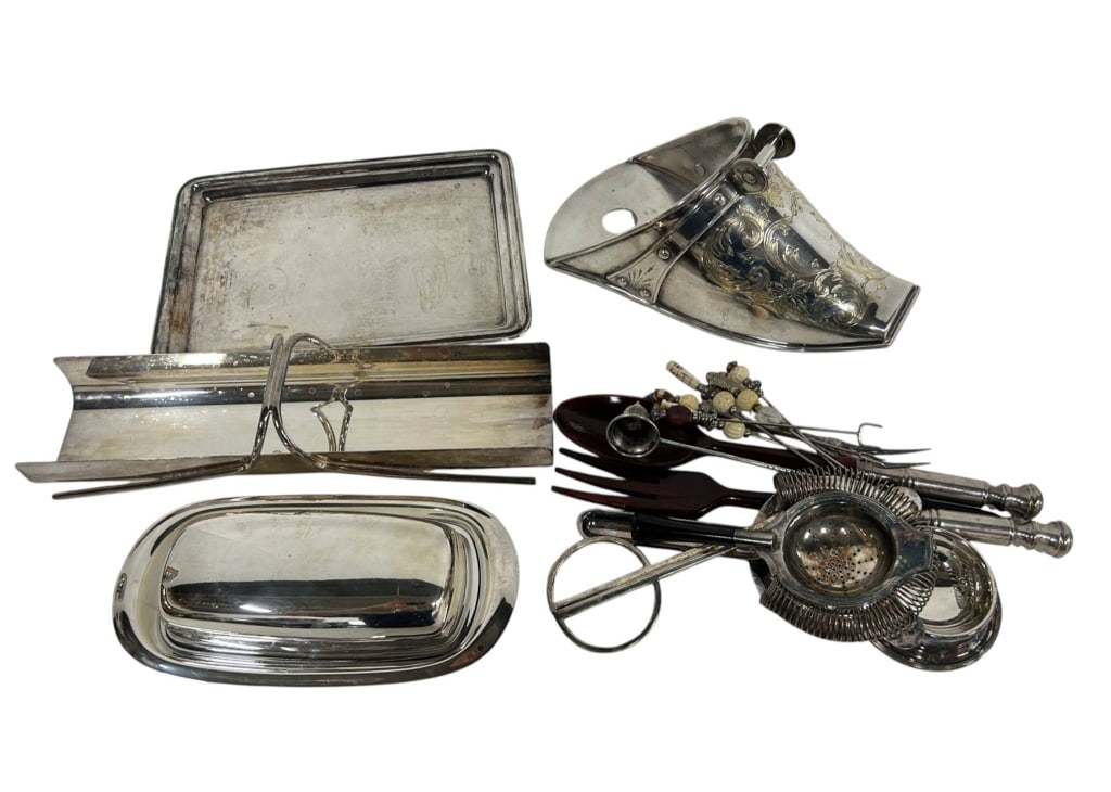 MIXED LOT VINTAGE SILVERPLATE SERVING WARE 12": Mixed estate lot of vintage silverplate serving and barware accessories in assorted forms, makers and patterns. Collection includes rectangular and oval serving pieces, covered dish, bottle or wine cr