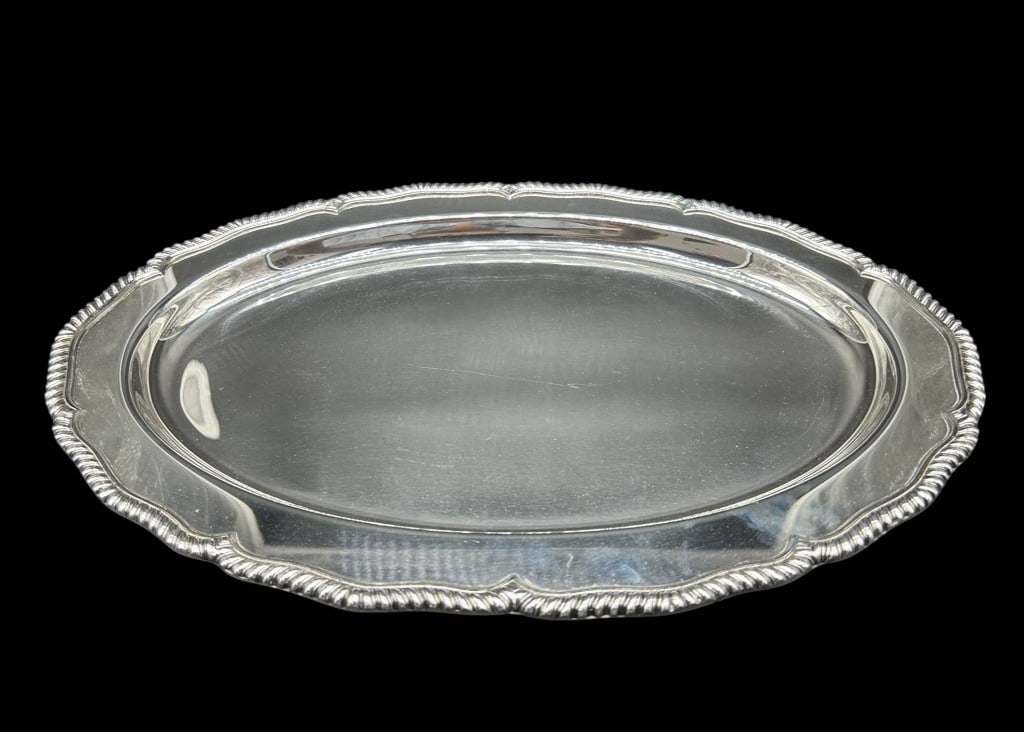 VINTAGE SILVERPLATE OVAL SERVING TRAY 18.5" (1 of 9)