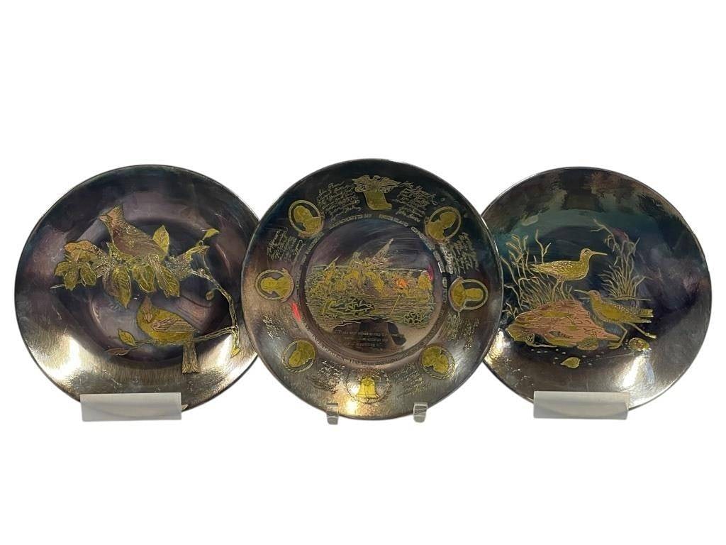 3 LTD. ED. REED & BARTON DAMASCENE SILVER PLATES: LIMITED EDITION REED & BARTON DAMASCENE SILVER PLATES | -Very good pre owned condition | -Set of 3 plates | -The metallic surfaces display a rich iridescent patina, enhancing the depth and character
