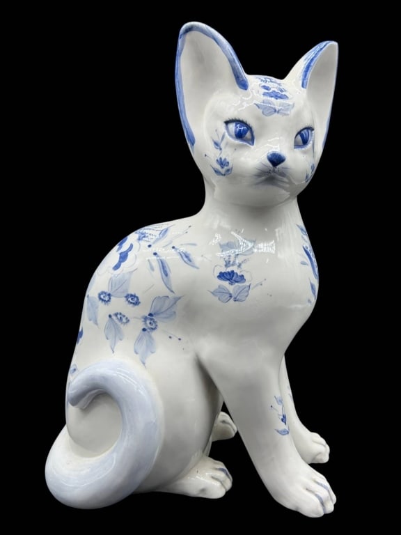 LARGE BLUE & WHITE PORCELAIN CAT FIGURE 15.5" (1 of 9)