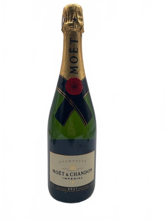 Moet & Chandon Imperial Brut Champagne - France (1 of 2)