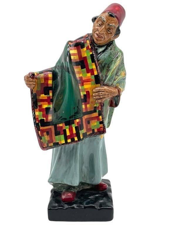 ROYAL DOULTON "CARPET SELLER" FIGURINE HN 1464: ROYAL DOULTON "CARPET SELLER" FIGURINE HN 1464 8.5" | -VERY GOOD PRE OWNED CONDITION | -APPROX 8.5" TALL | -MADE IN ENGLAND | -HN 1464 | -JA 123124 #13