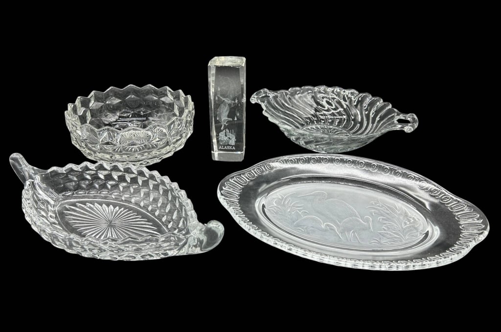 VINTAGE PRESSED GLASS SERVING LOT 5PC 12" (1 of 9)