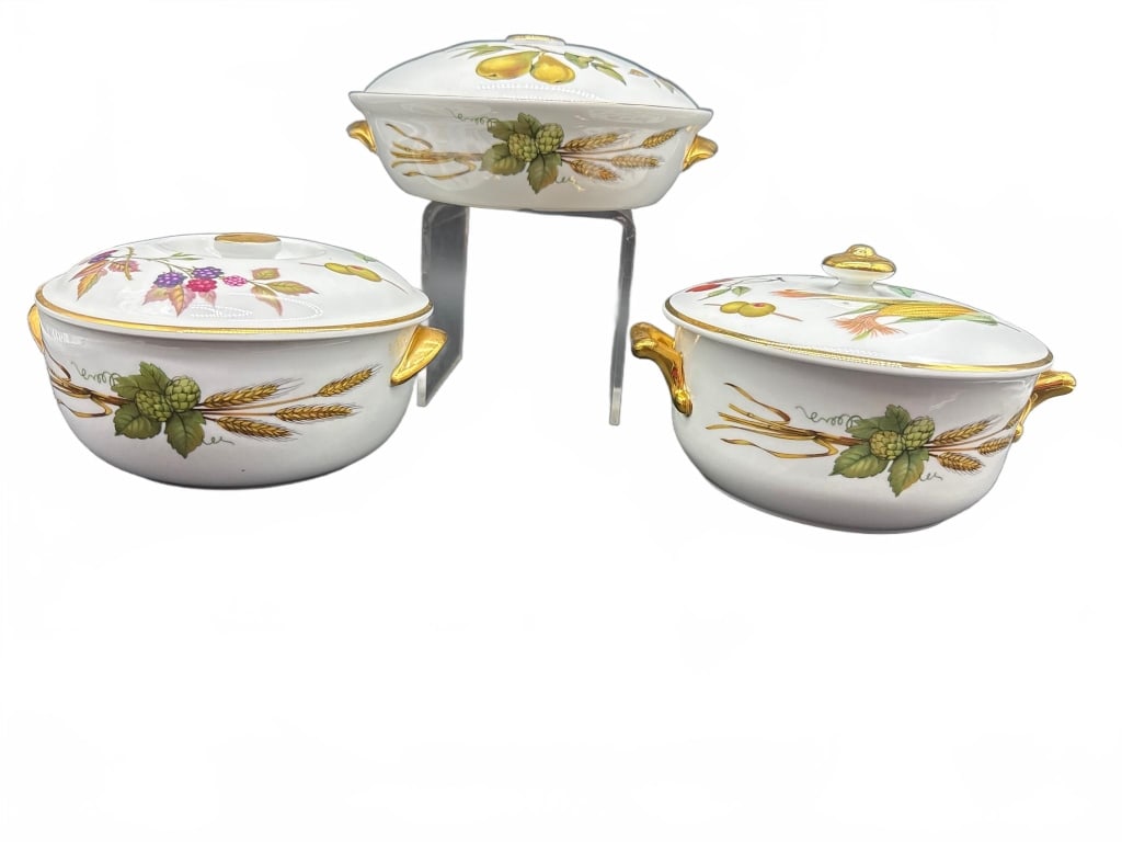 3 Porcelain Lidded Vegetable Tureens (1 of 2)