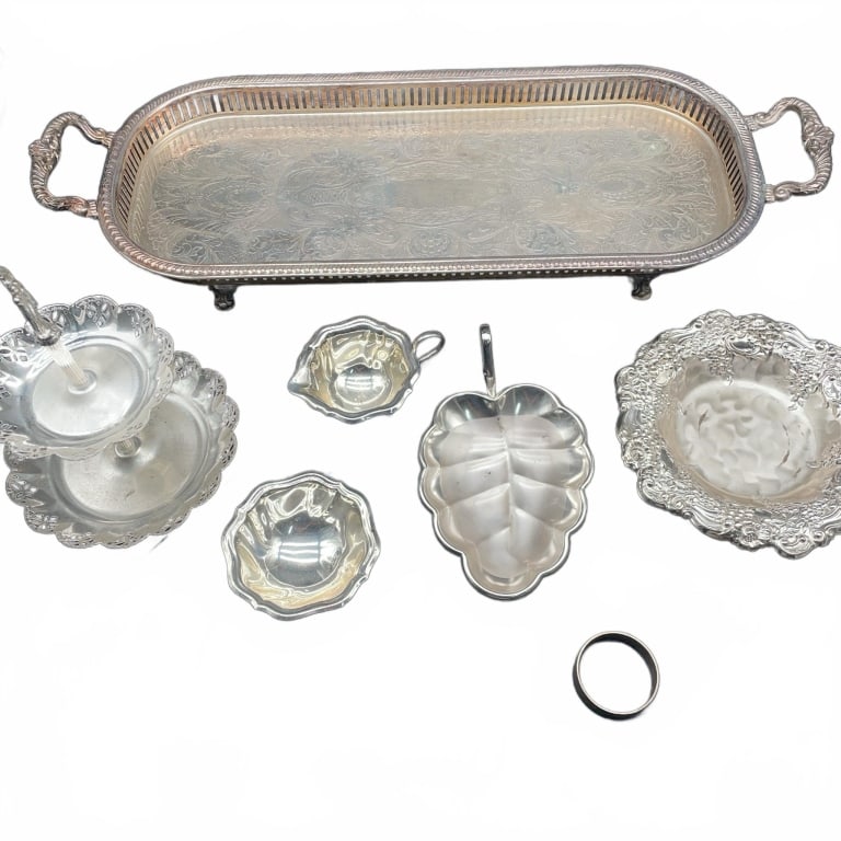 Silverplated Serving Pieces Lot (1 of 13)