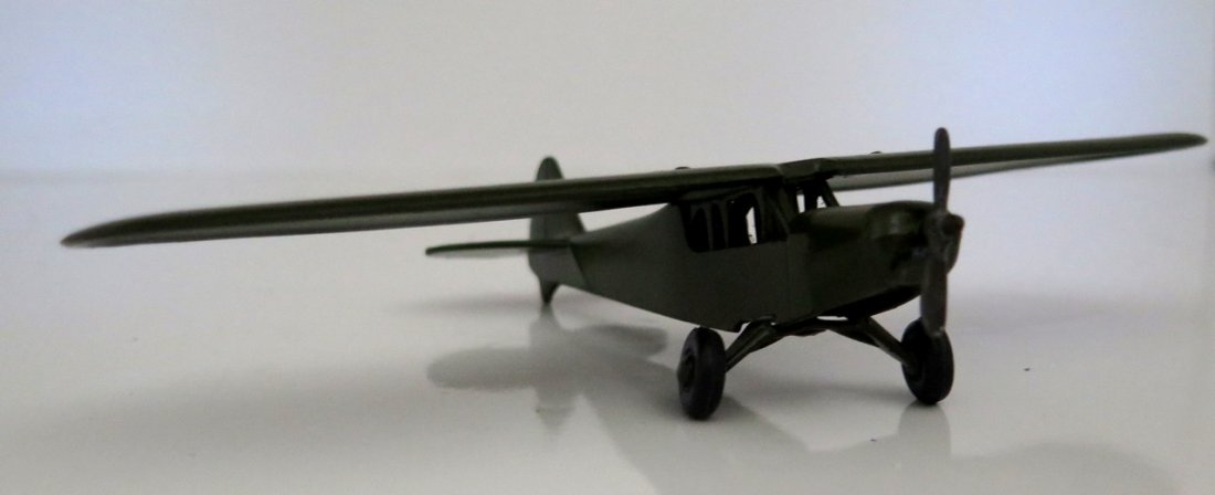 Hubley From Lancaster PA – No. 433 – “US” Single Engine: Hubley From Lancaster PA – No. 433 – “US” Single Engine Birddog – Prop Plane – Die Cast & Tin – Very Glossy Paint – Near Mint – 5” Long x 8” Wingspan