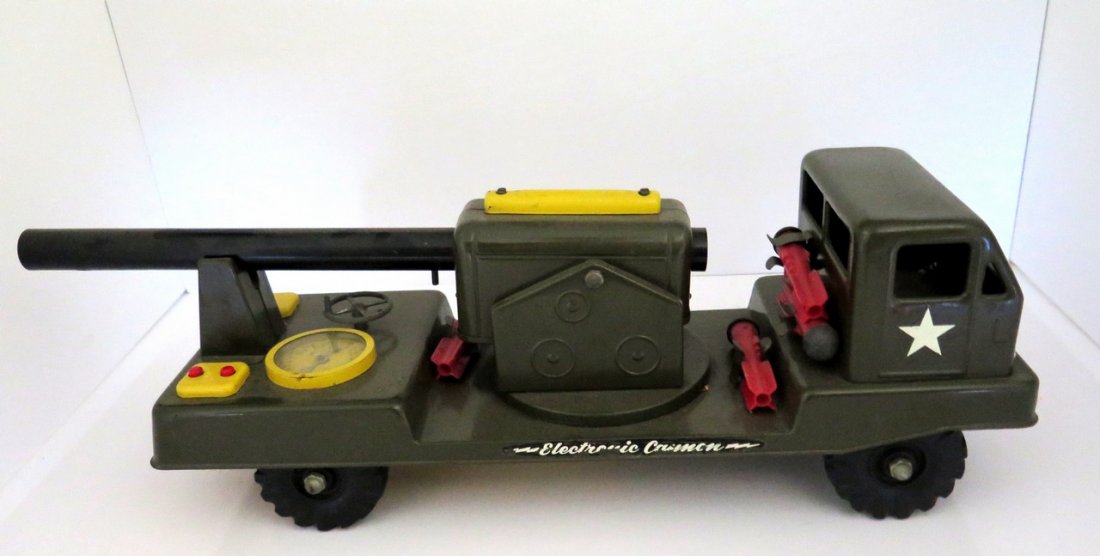 Pressed Steel Nylint Electronic Cannon US Army Truck –: Pressed Steel Nylint Electronic Cannon US Army Truck – N-2400 – Fully Functional – With Elevation Device & Darts that Fire – (4 Rockets) – Very Minimal Surface Damage – Measures 23” long