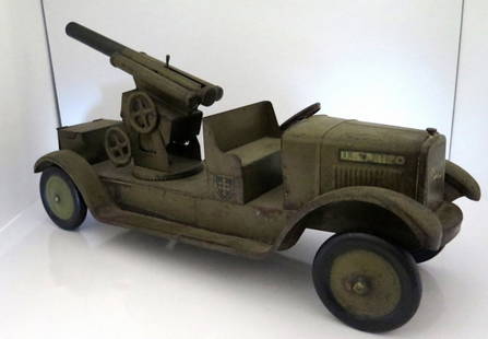 1926 Sonny Anti-Aircraft Military Truck and Cannon -: 1926 Sonny Anti-Aircraft Military Truck and Cannon - The Dayton & Specialty Co. Dayton Ohio – Stamped Steel – Complete – Gun Does Traverse, Elevates, Locks & Fires – Fires Marbles or Anything