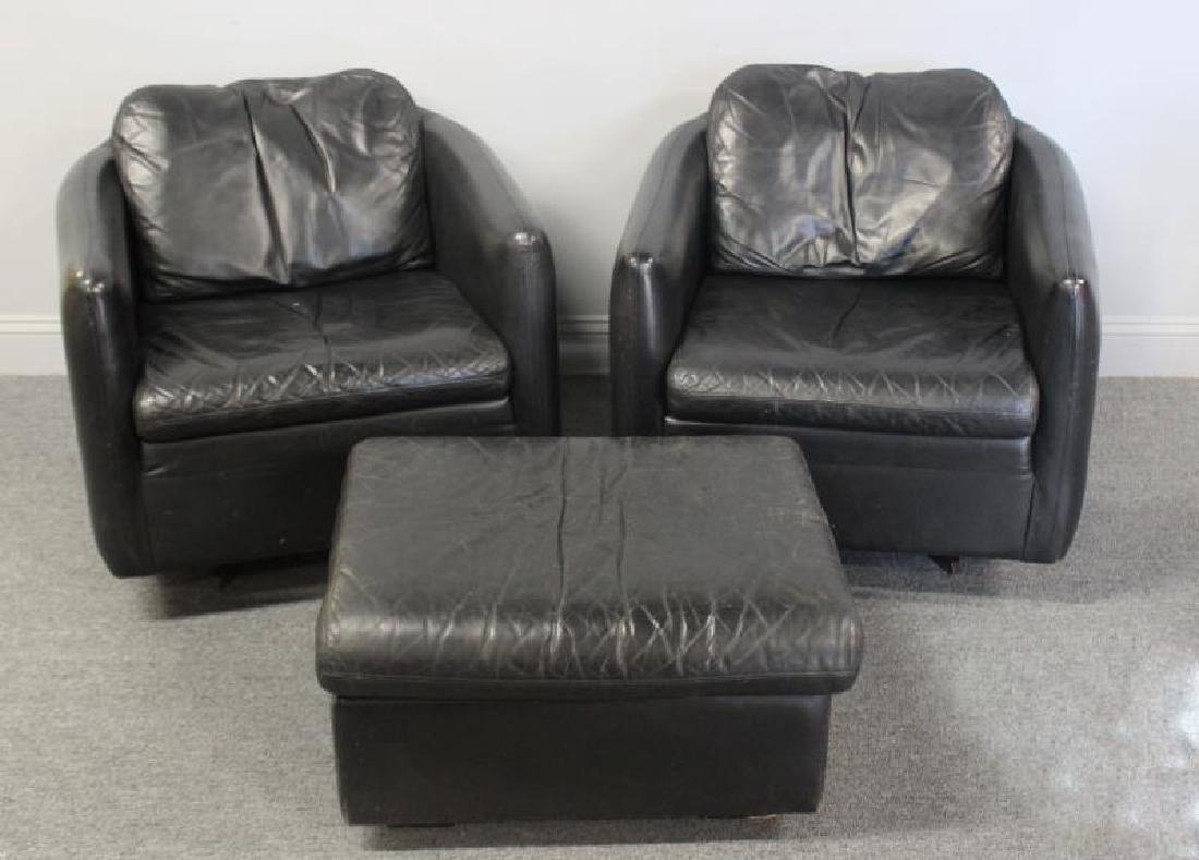 Pair of John Stuart Leather Lounge Chairs. (1 of 4)