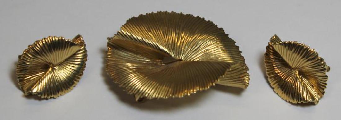 JEWELRY. Tiffany & Co 14kt Gold Jewelry Suite. (1 of 6)