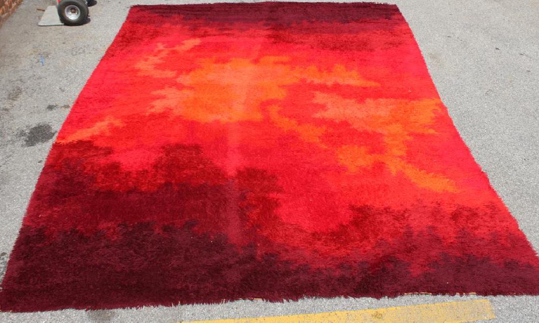 Roomsize Midcentury Ege Rya Carpet.: From a Harrison, NY home. Dimensions: 11' 3" x 8' 1."