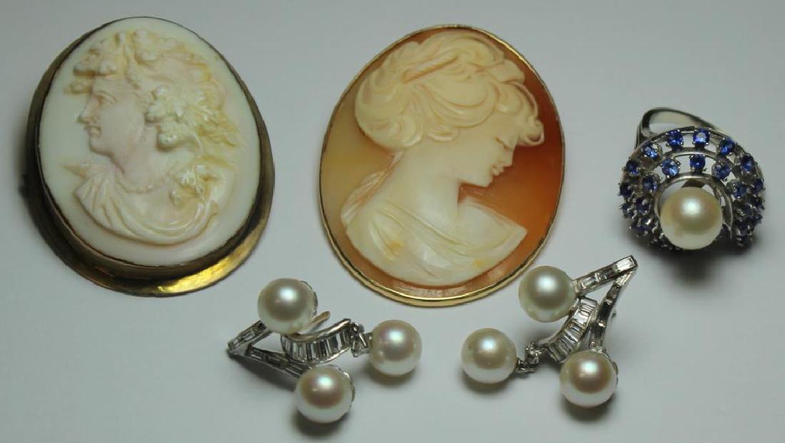 JEWELRY. Assorted Gold Jewelry Grouping. (1 of 6)