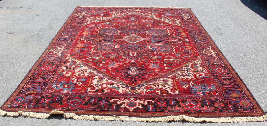 Vintage Roomsize Machine Made Carpet. (1 of 7)
