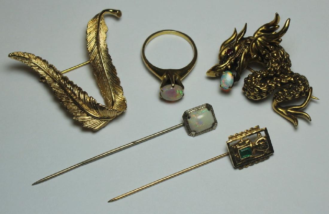 JEWELRY. Assorted Gold Jewelry Grouping. (1 of 9)