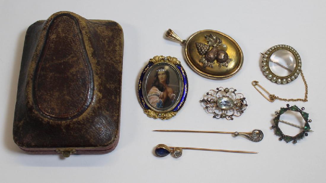 JEWELRY. Assorted Antique/Vintage Jewelry Group. (1 of 15)