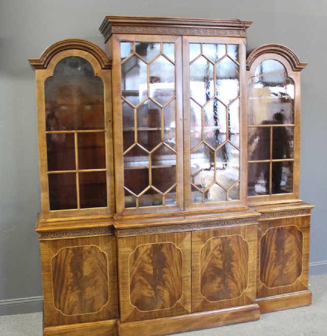 Custom Quality Mahogany Breakfront Signed Century. (1 of 9)