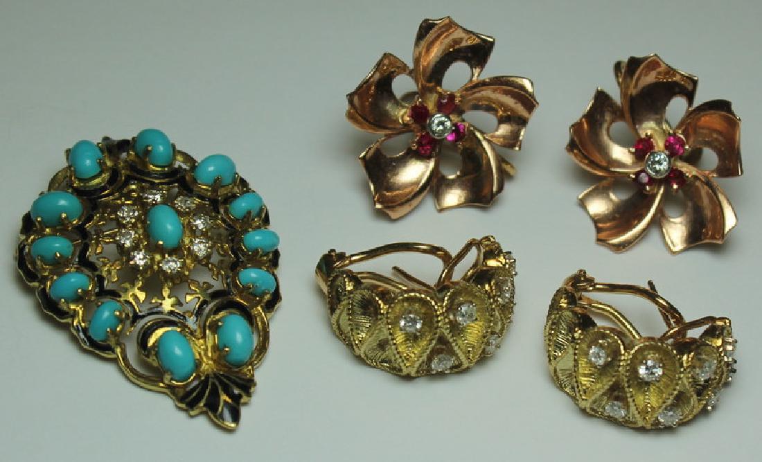 JEWELRY. Gold and Diamond Jewlery Grouping. (1 of 11)