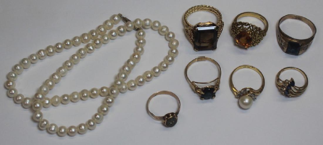 JEWELRY. Assorted Gold Jewelry Grouping. (1 of 9)