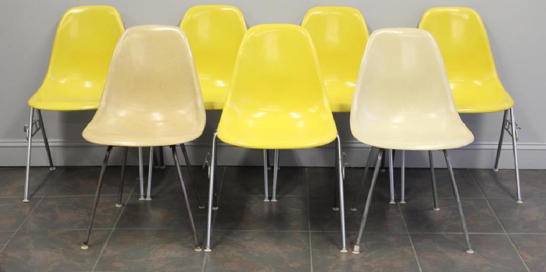 MIDCENTURY. 8 Herman Miller Fiberglass Stacking (1 of 6)