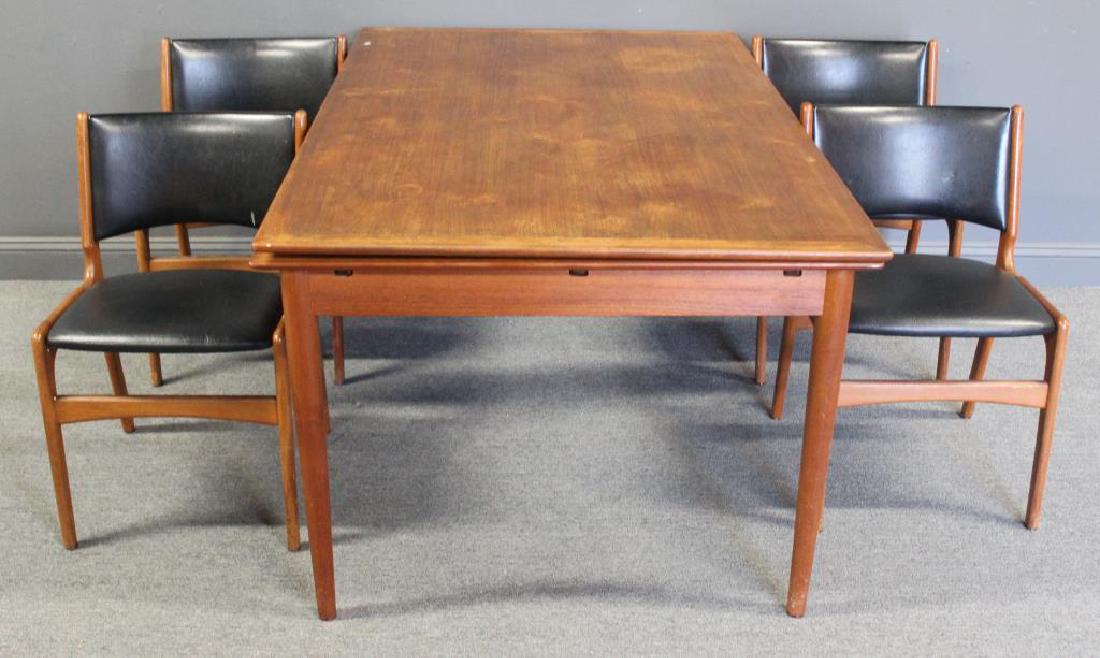 MIDCENTURY. Danish Modern Expandable Dining Table (1 of 9)