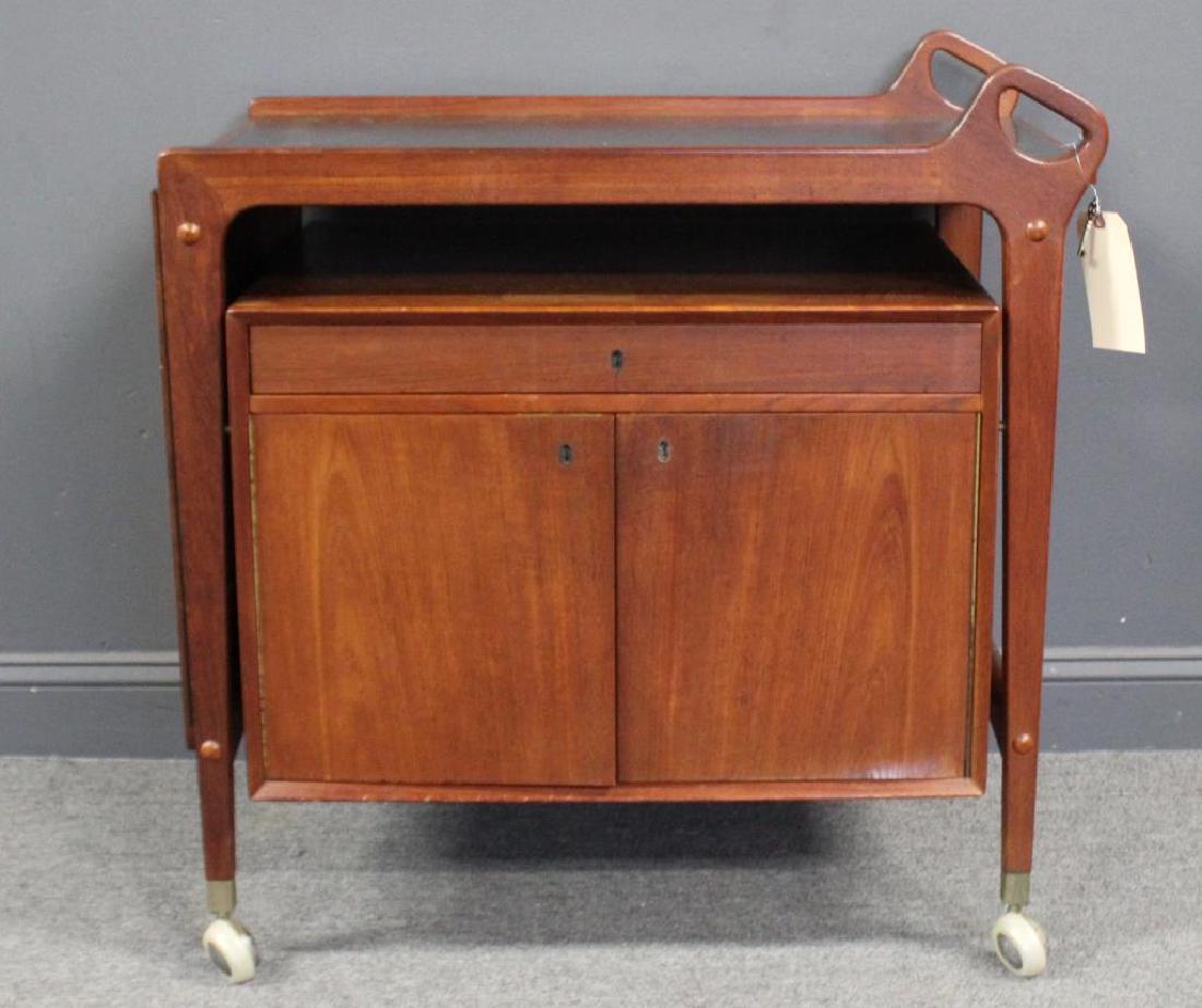 MIDCENTURY Serving cart With drop Front. (1 of 7)