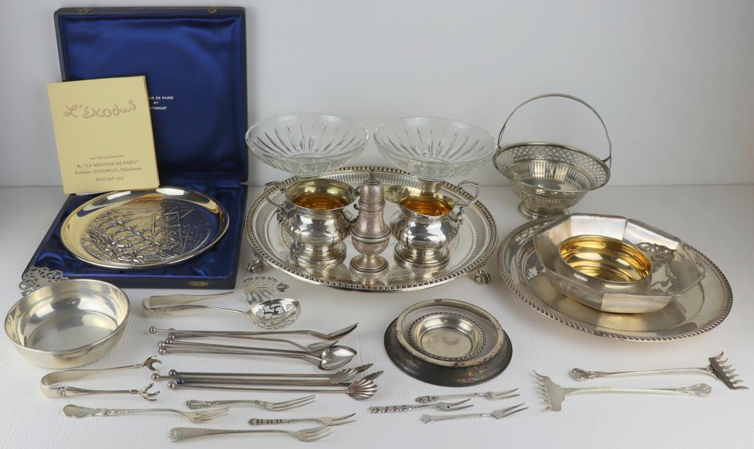 STERLING. Assorted American Sterling Hollow Ware &: Flatware. Includes a Randahl sterling bowl with scalloped edge; a single sterling nut dish; (2) sterling porringers of various sizes - one with gold wash to interior of bowl; a single sterling shaker;