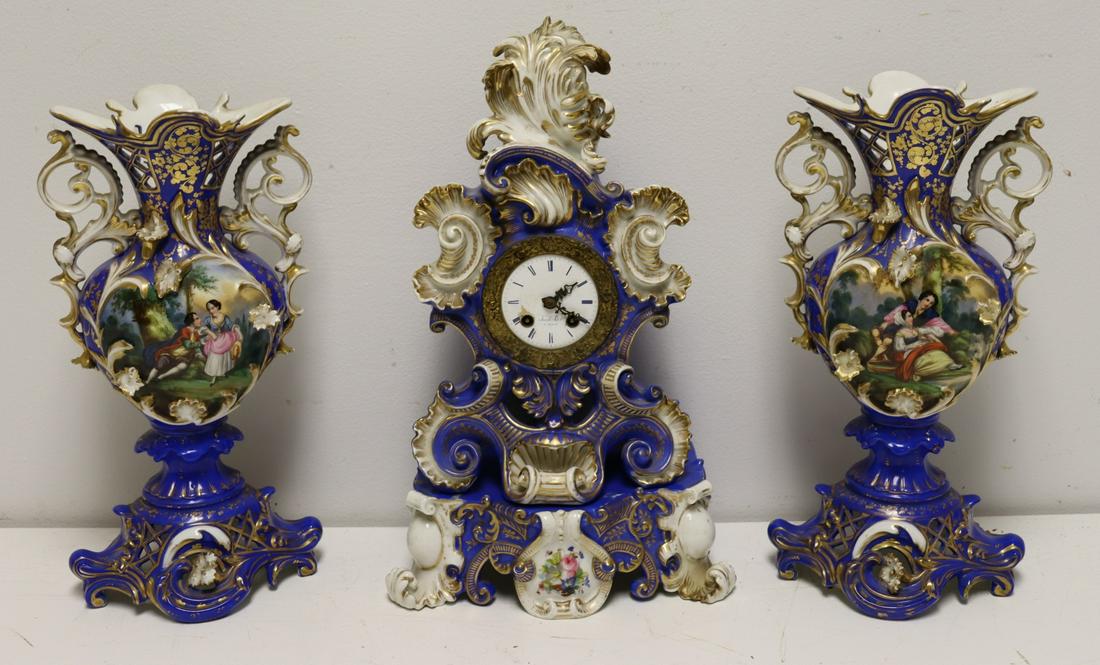 Old Paris Porcelain Clock Garniture Set Clock. (1 of 12)