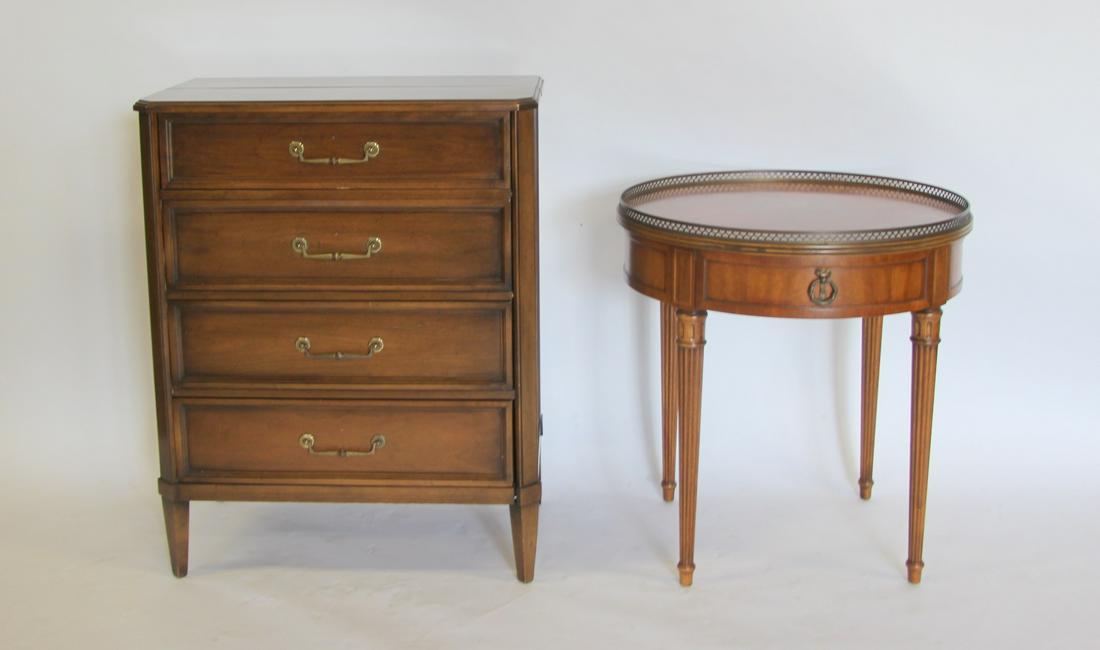 Vintage Lift Top Desk Together With A Builloitte (1 of 6)