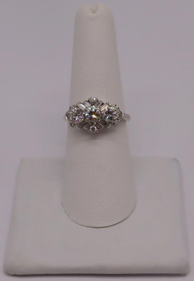 JEWELRY. 18kt Gold and Diamond Ring. (1 of 6)