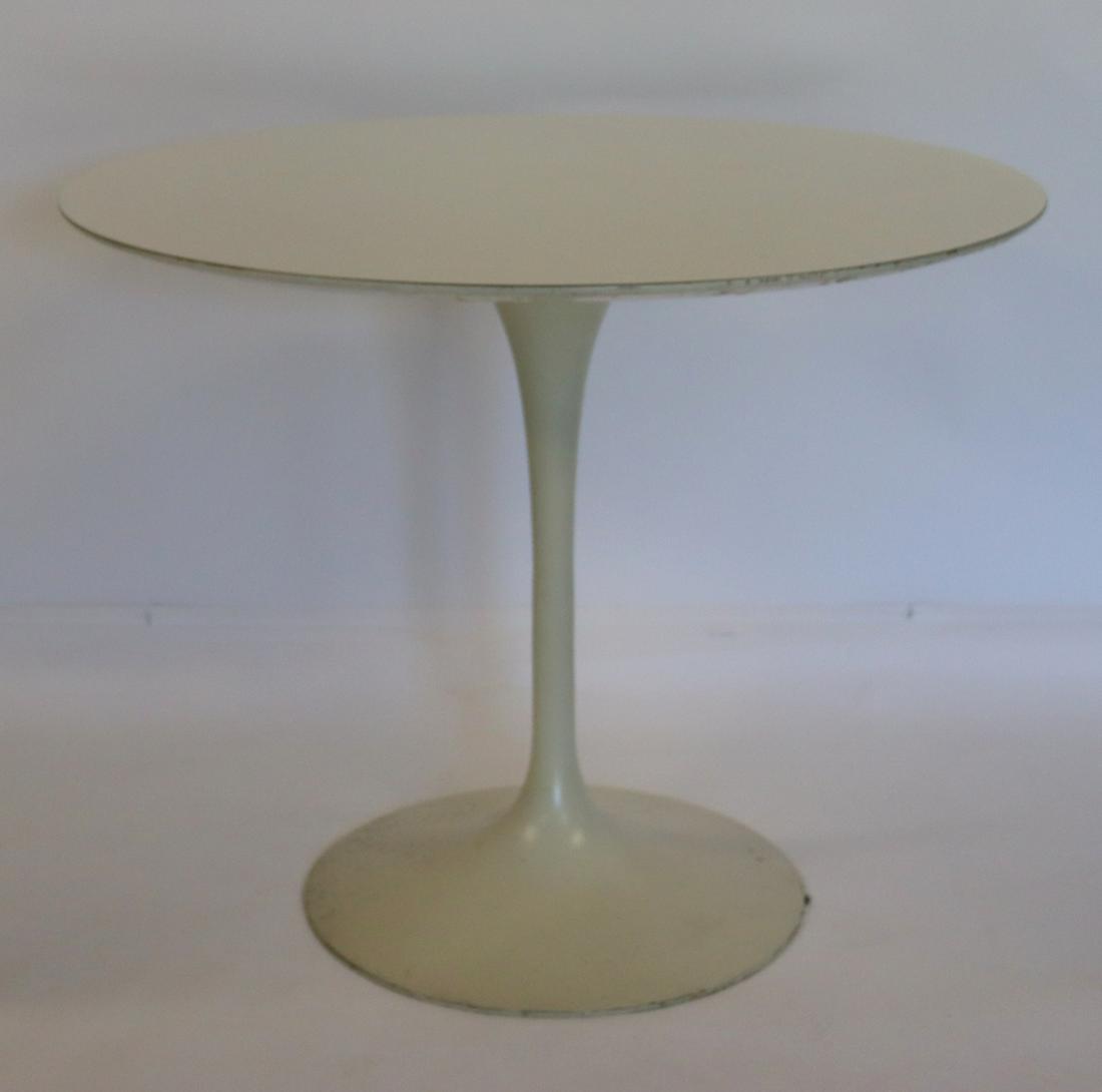 Midcentury Knoll Signed Saarinen Tulip Table. (1 of 4)