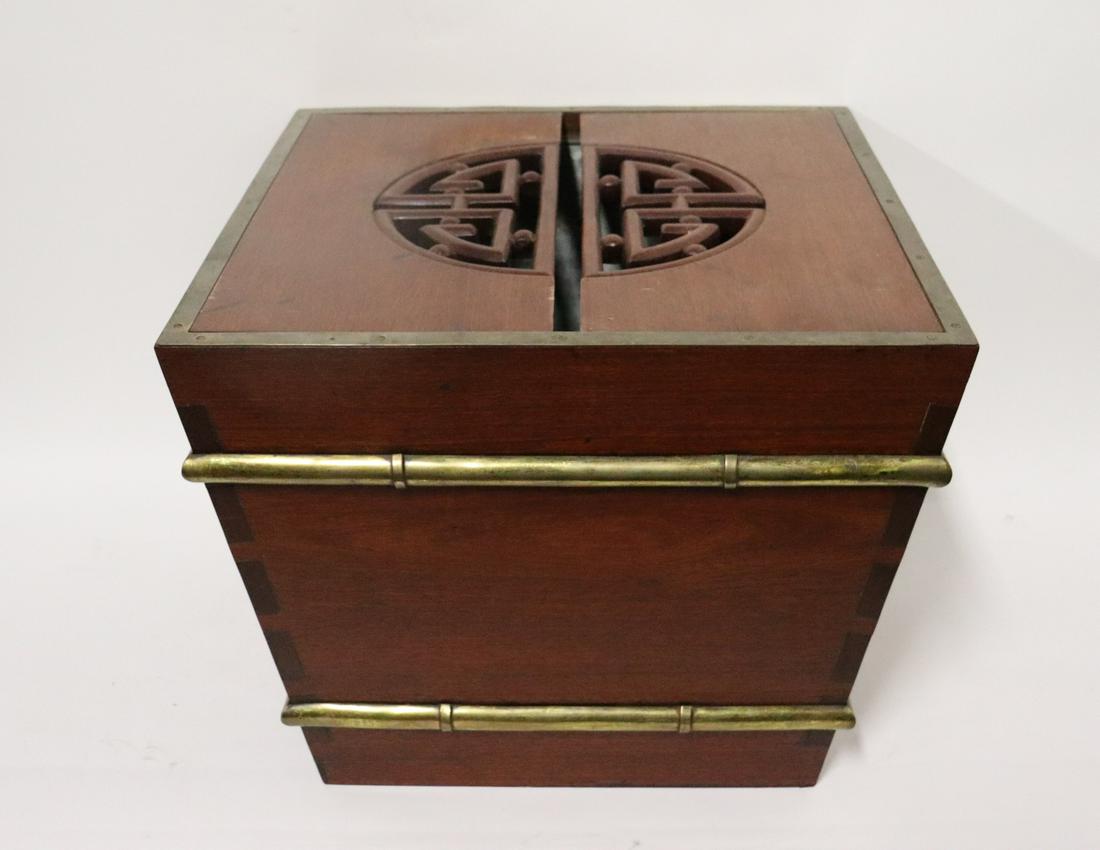 Antique Brass Mounted And Lidded Cellarette. (1 of 5)