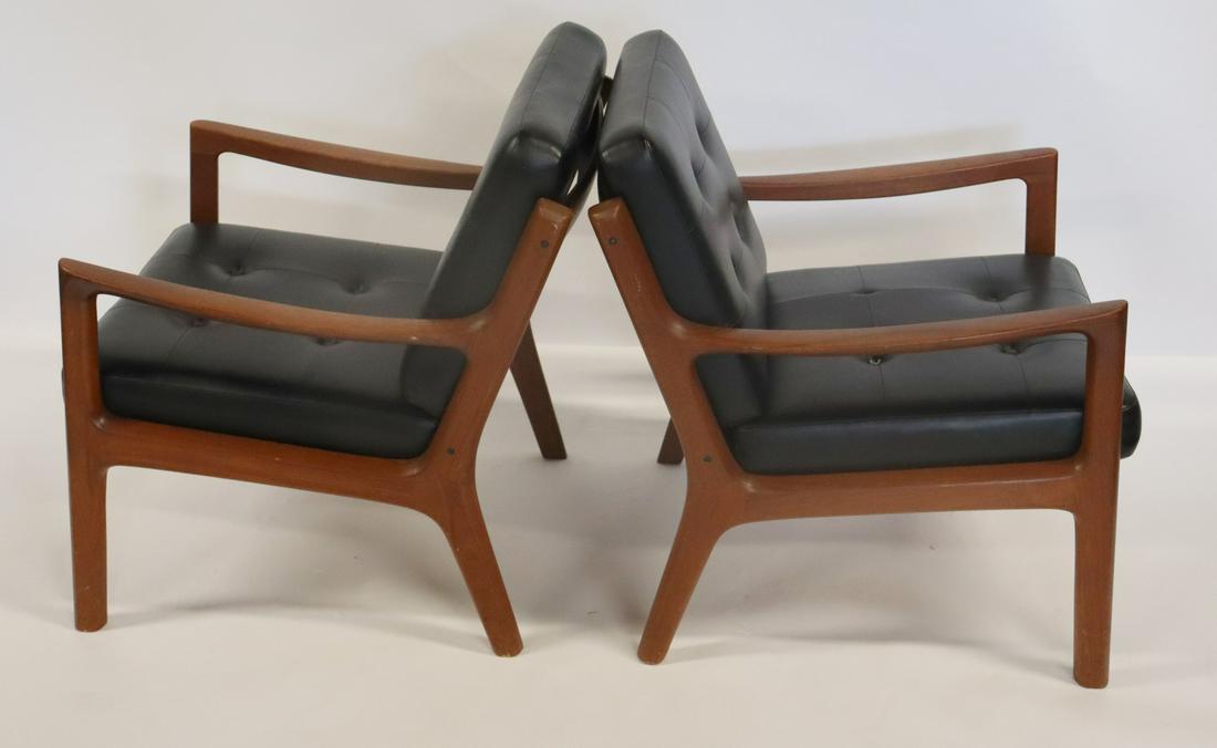 Midcentury Pair Of John Stuart Arm Chairs . (1 of 10)