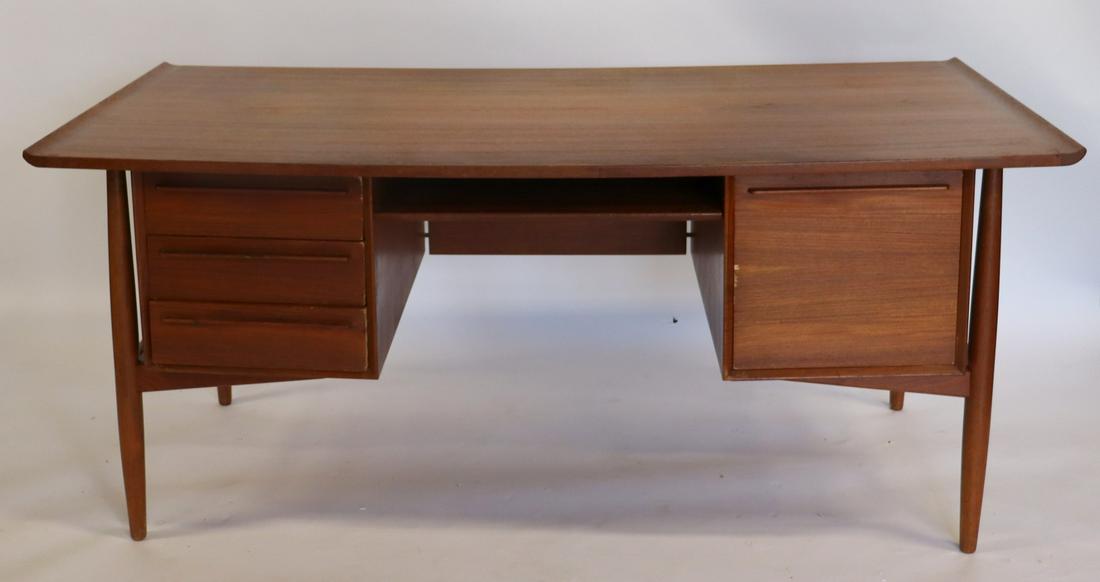 Midcentury Teak Desk (1 of 5)