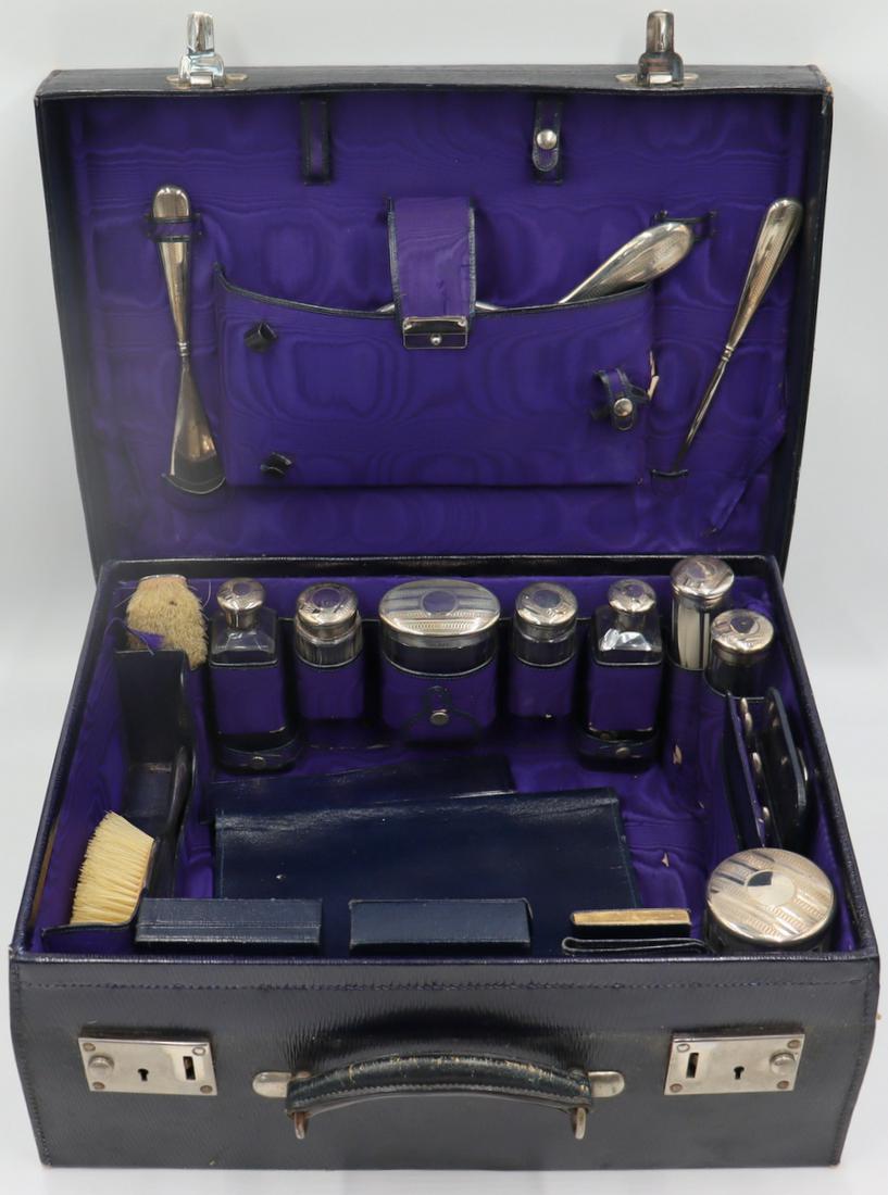 SILVER. Men's English Silver Mounted Vanity Travel (1 of 18)