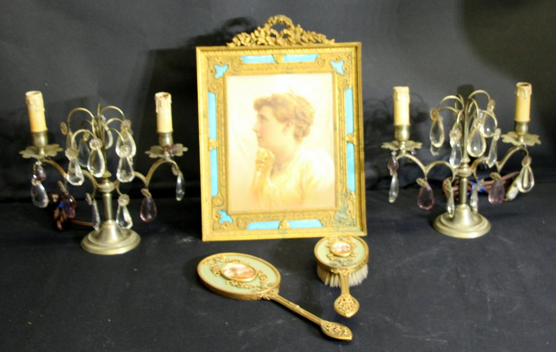 Grouping Of Assorted Antique Vanity Items. (1 of 8)