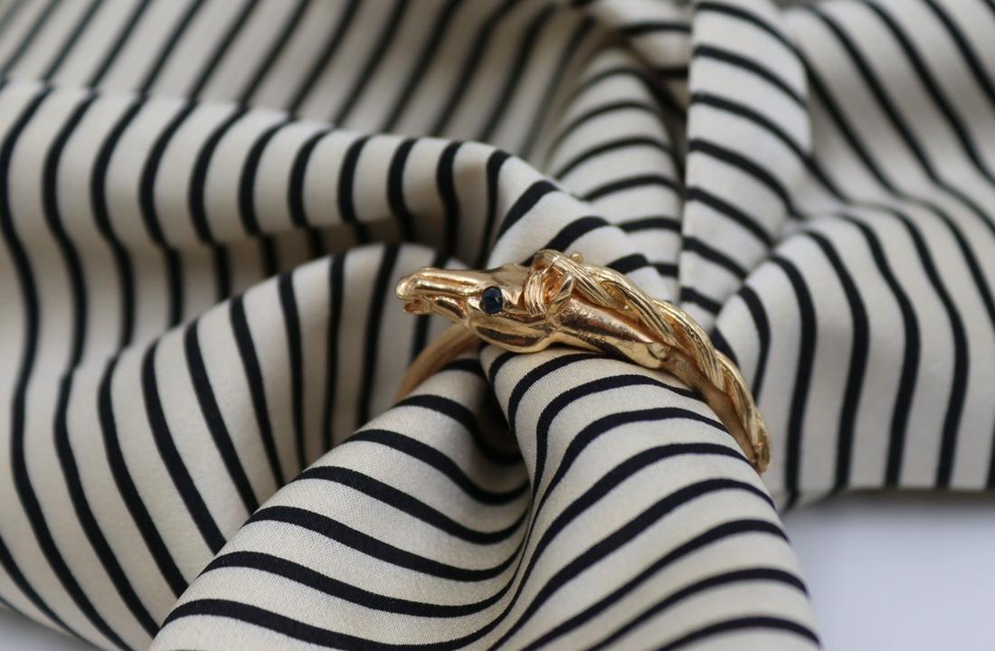 JEWELRY. Signed 14kt Gold Equestrian Scarf Ring. (1 of 7)