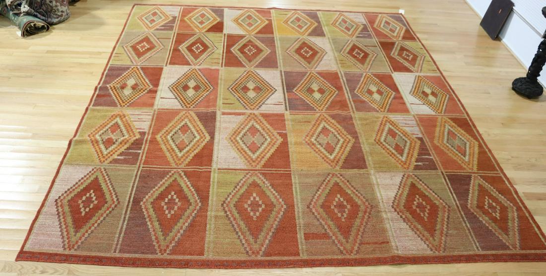 Midcentury And Finely Hand Woven Carpet. (1 of 5)