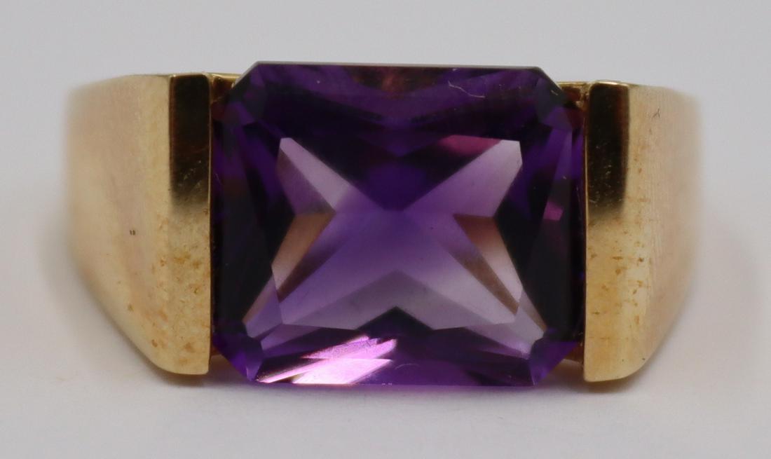JEWELRY. Signed 18kt Gold and Amethyst Ring. (1 of 6)