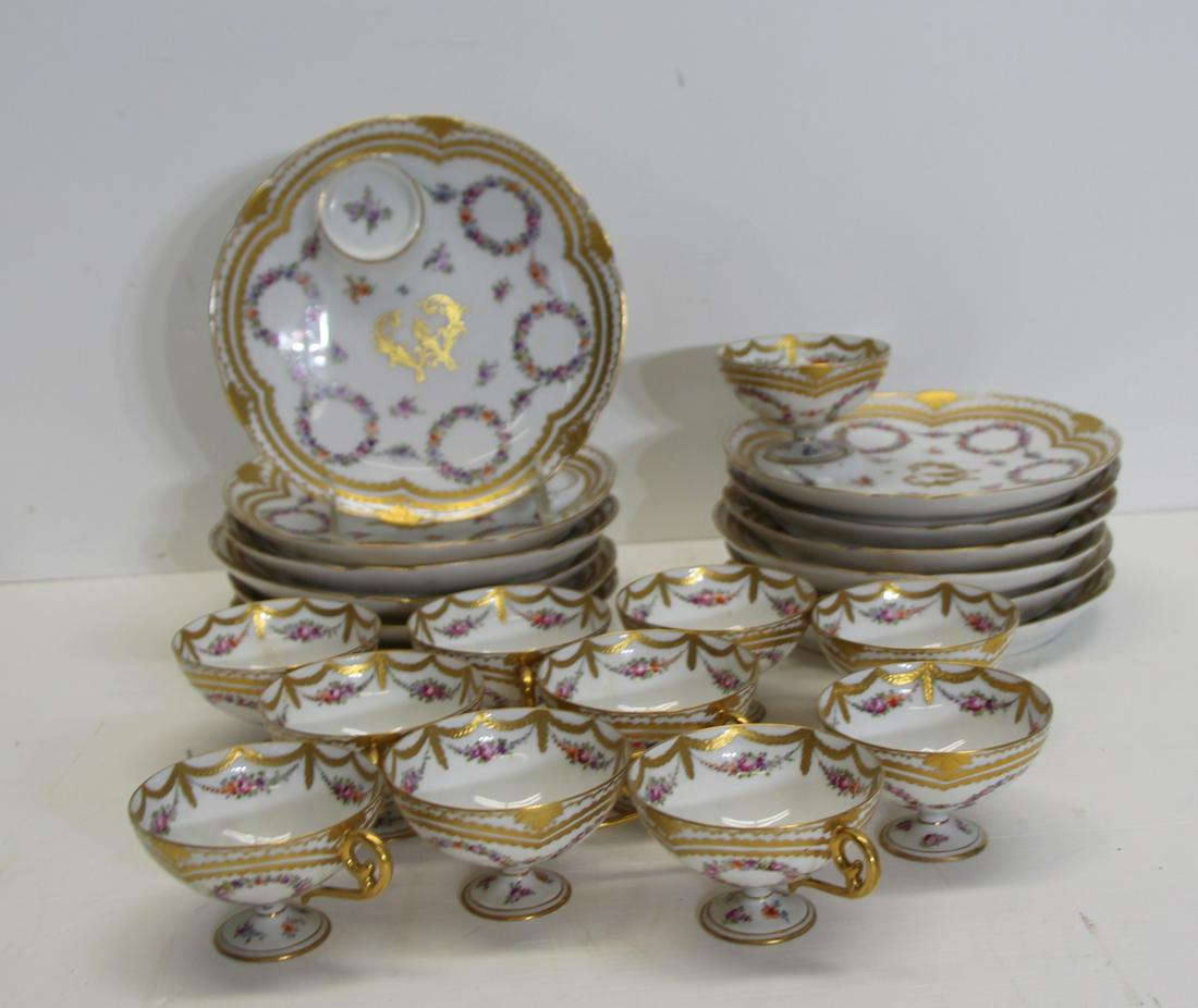 11 Dresden? Porcelain Plate / Cup Holders (1 of 7)