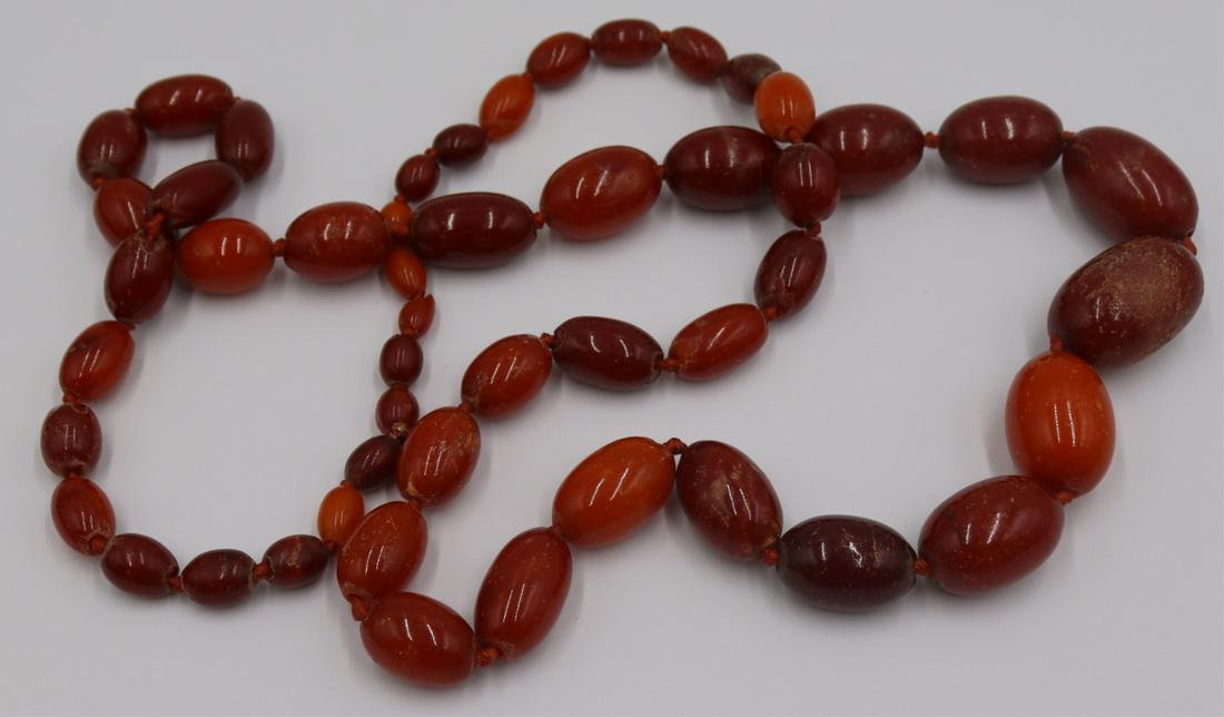 JEWELRY. Graduated Amber Beaded Necklace. (1 of 7)