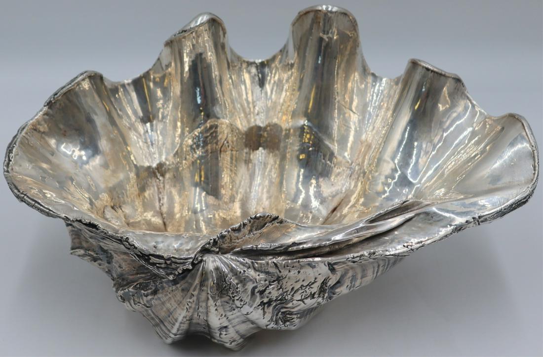 SILVERPLATE. Large Clam Shell Form Bowl. (1 of 7)