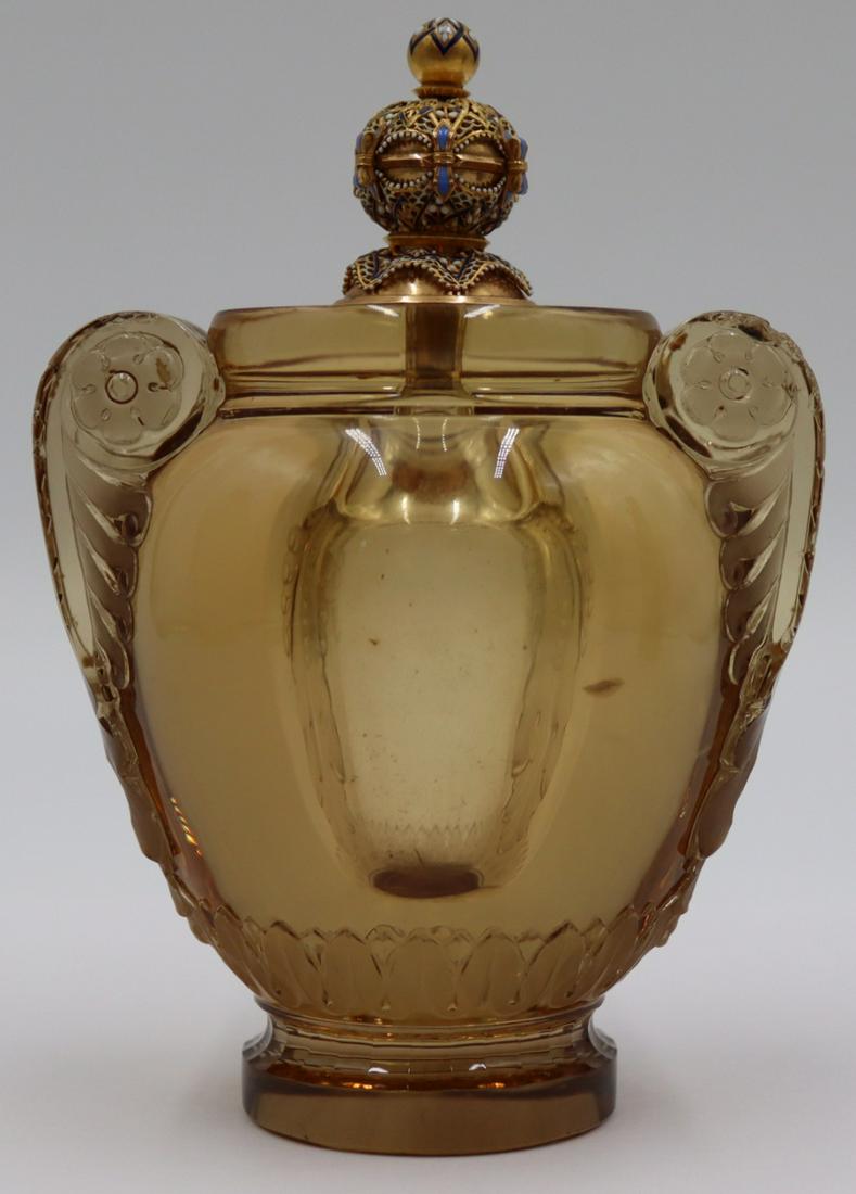 GOLD. Enamel Decorated 18kt Gold and Carved (1 of 20)