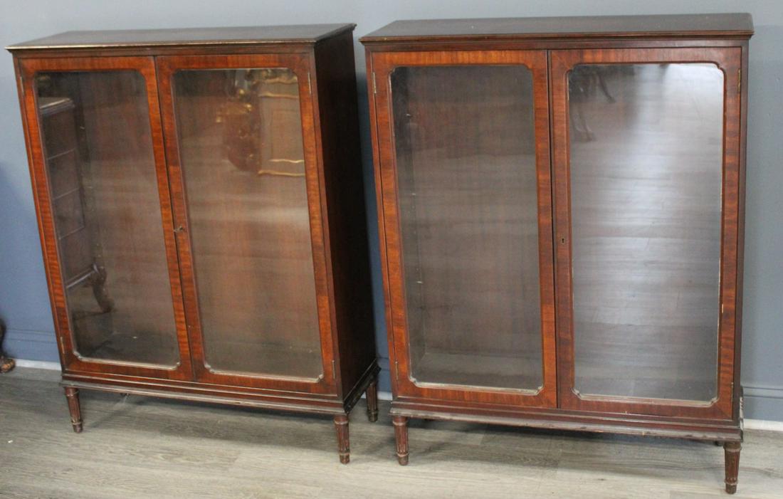 An Antique Pair Of Mahogany 2 Door Bookcases. (1 of 7)
